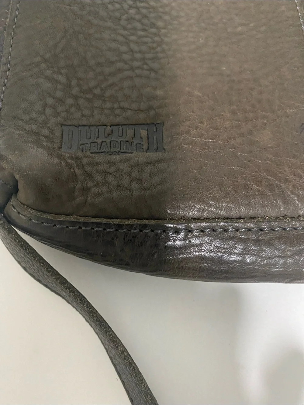 Duluth Leather Crossbody Bag - Black